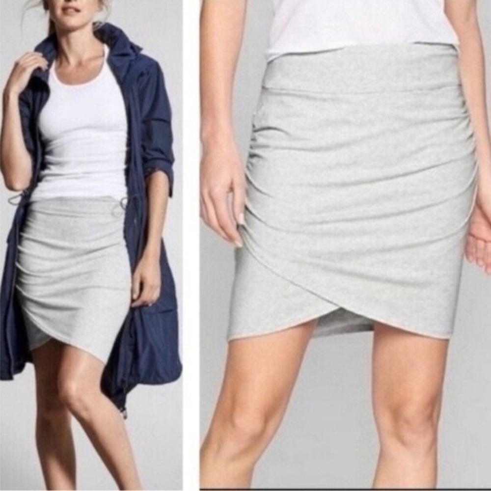 Athleta Kickback Cotton Jersey Grey Ruched Sides Overlap Front Skirt EUC Sz XXS